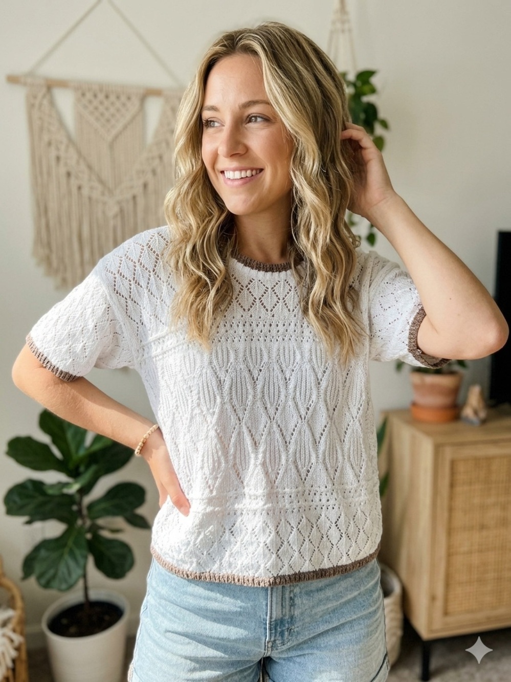 NWT Splendid White Open-Knit Short Sleeve Sweater with Brown Trim - Size M
